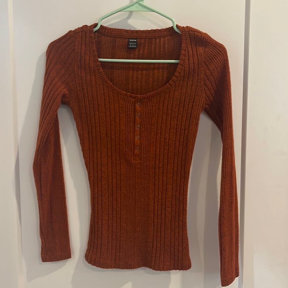 BURNT ORANGE LONG SLEEVE